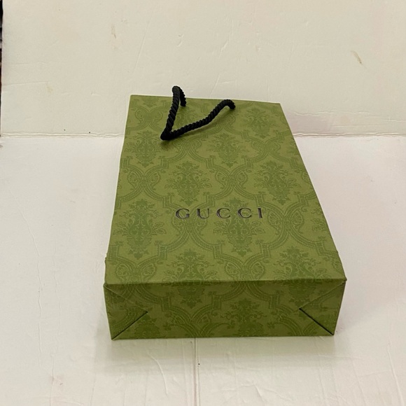 (SOLD) Lot of 2 Gucci Green Gift Bags - Picture 7 of 14